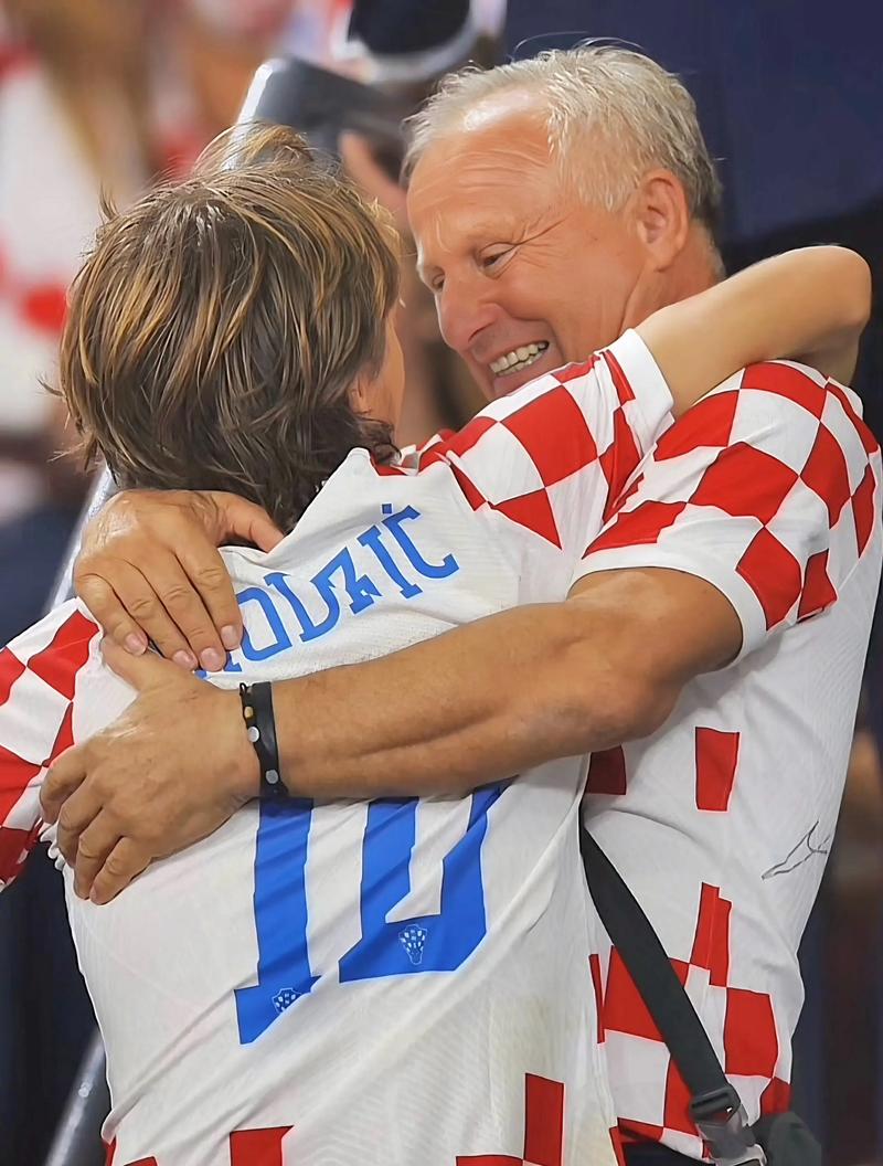 山东泰山主场收官：10胜3平2负，负成都申花，6-0国安&3-1海港