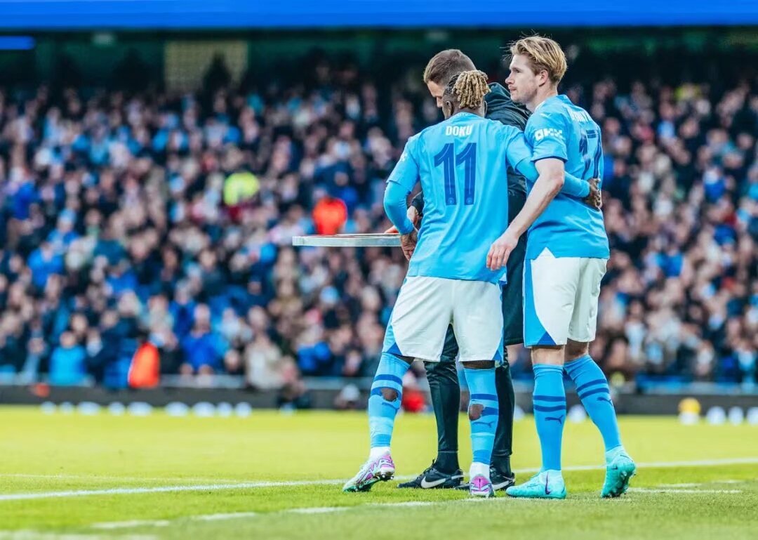 曼联选帅内部有分歧名帅难觅，或重演朗尼克模式！索帅愿再次救火