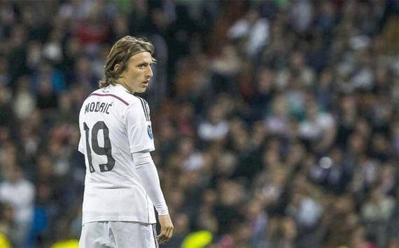 巴尔加斯身价500万欧中超最高 克雷桑450万第2